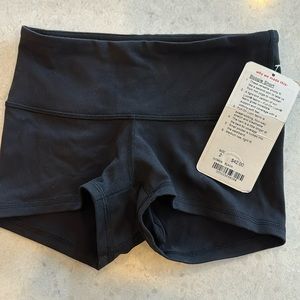 Lululemon boogie shorts size 2 new with tag